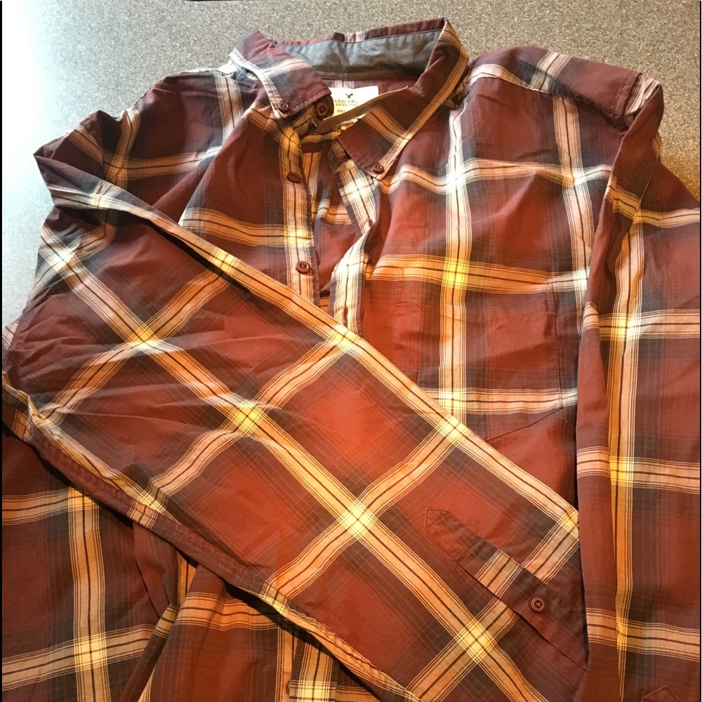 American Eagle 3x button down